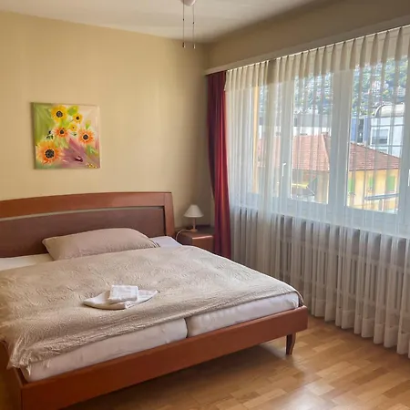 Apartment Casa Varesi, 5 Stock By Holap Sa *