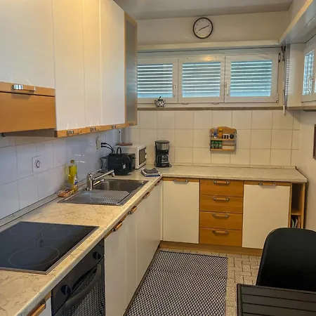 Casa Varesi, 5 Stock By Holap Sa Apartment *